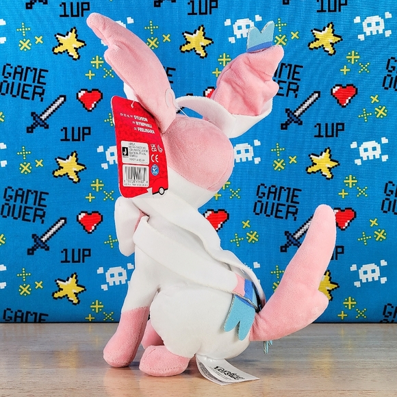Jazwares Pokemon Sylveon 9" Collectible GameStop Exclusive Plush HTF & NWT - Picture 5 of 10